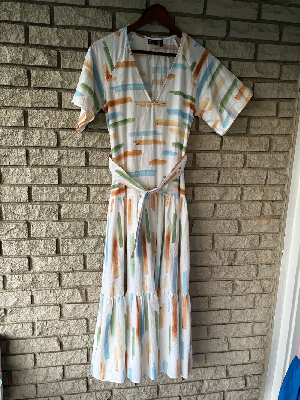 NWT ASOS Design White Pastel V-neck Belted Fit and Flare Retro Dress Size 2